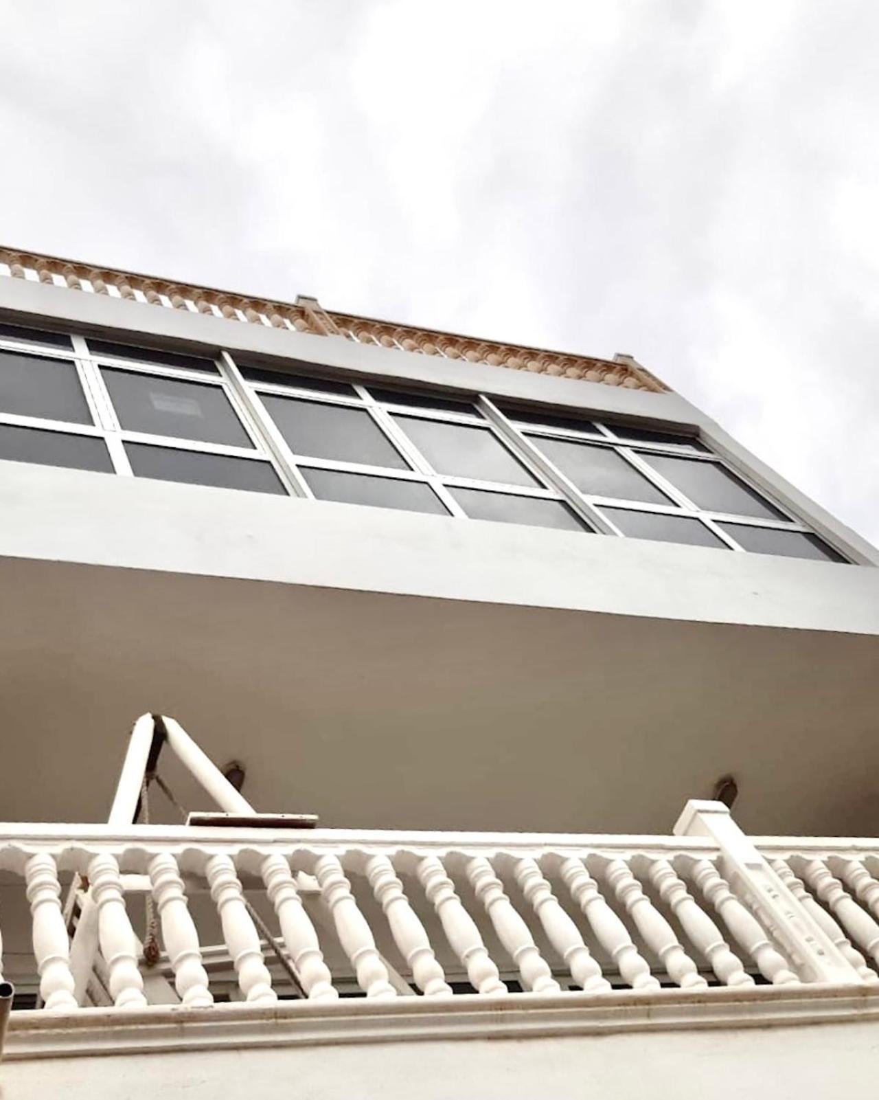 El Estudio De Jessica La Laguna  Exterior foto